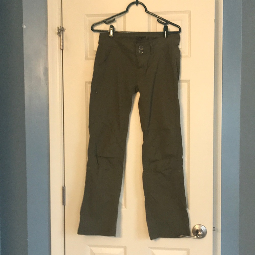 Prana Halle pants, size 4 short, in great condition